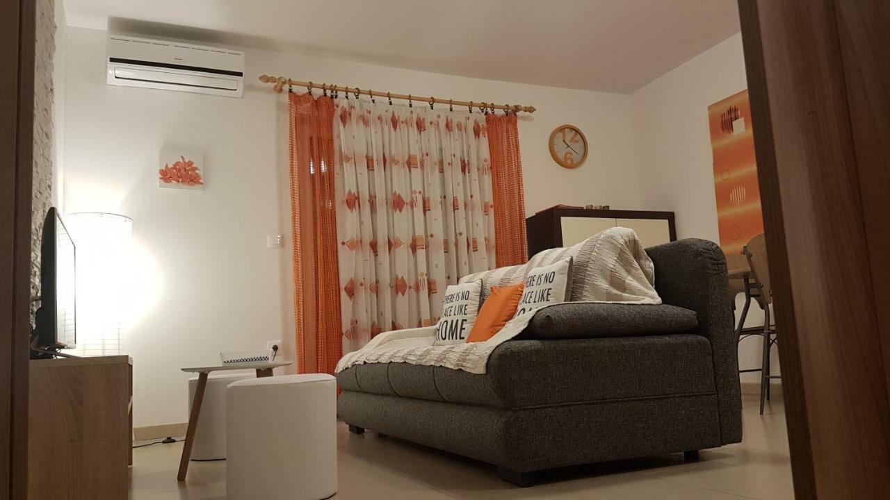 Apartment Orange Brist Пула Экстерьер фото
