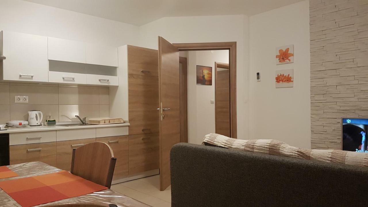Apartment Orange Brist Пула Экстерьер фото