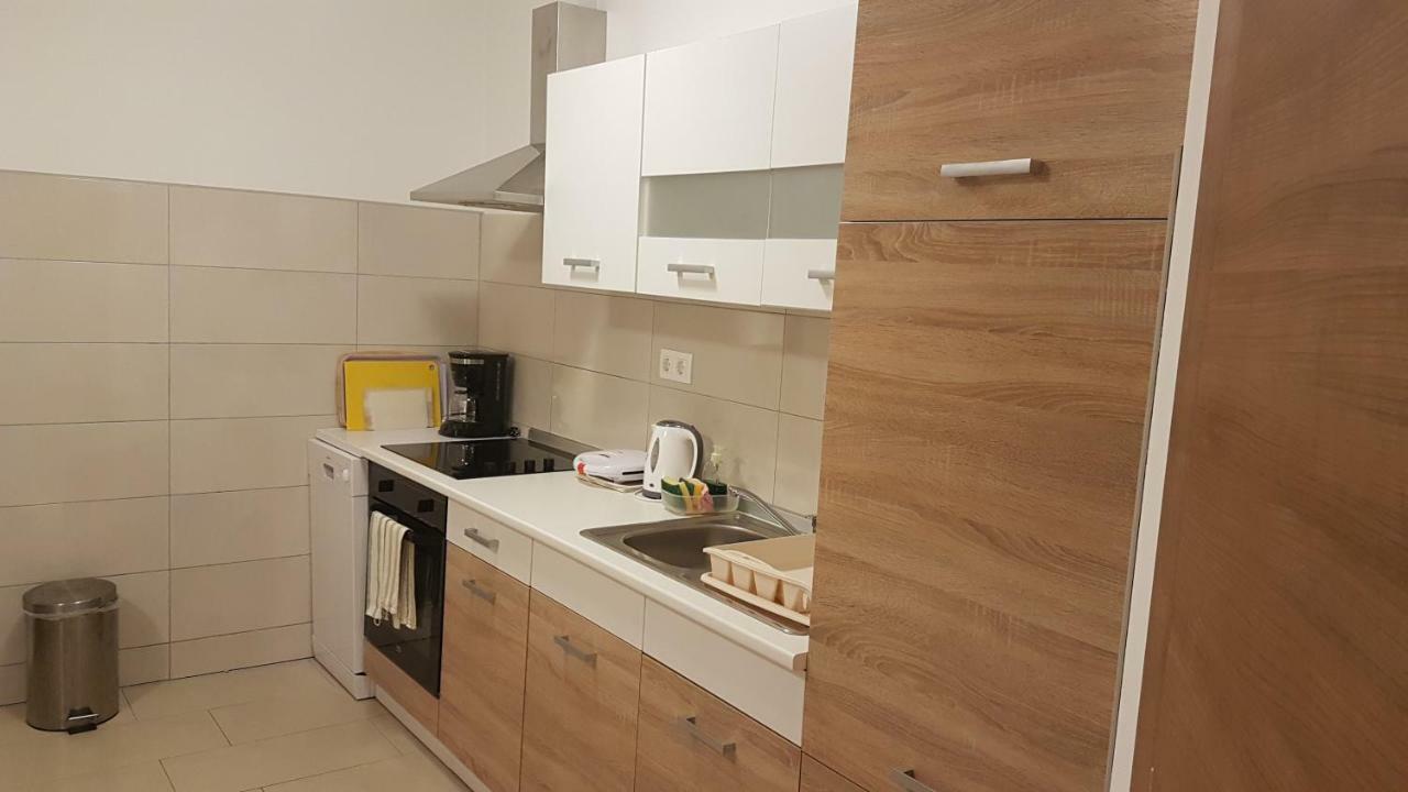Apartment Orange Brist Пула Экстерьер фото